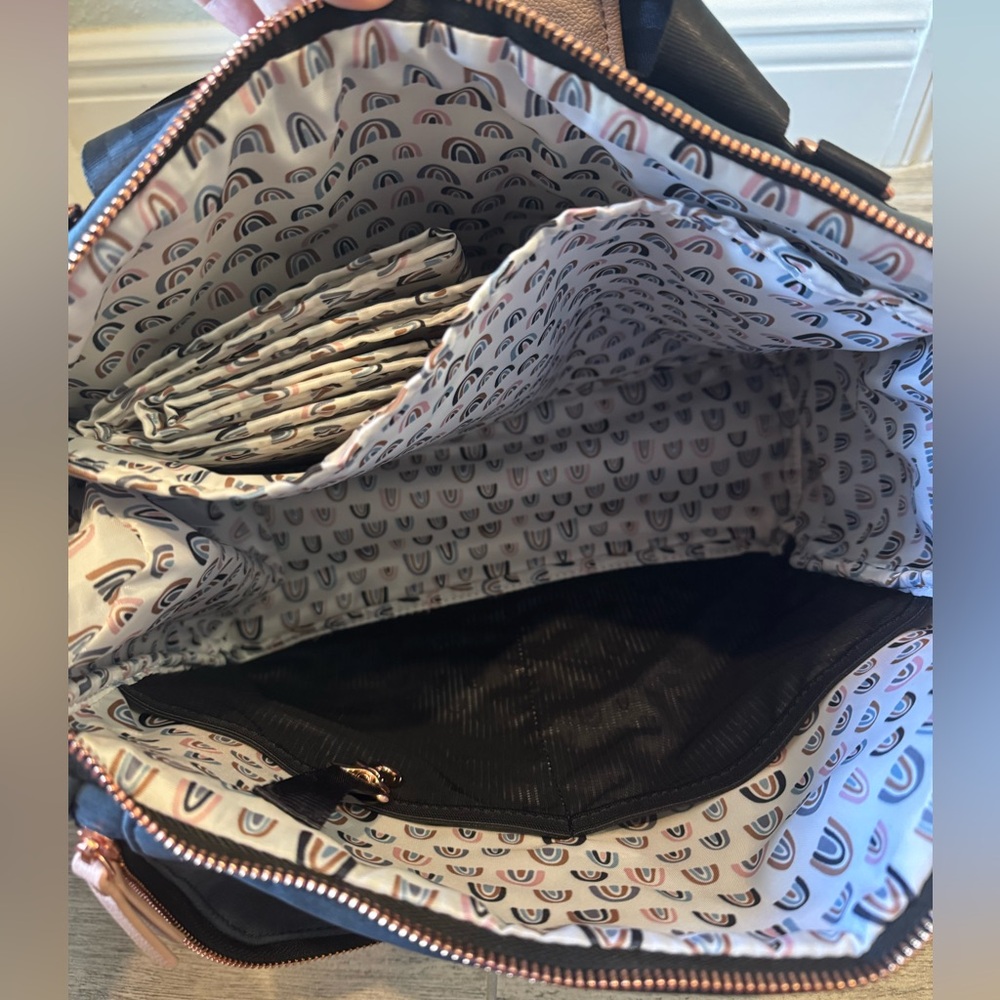 Petunia Pickle Bottom Pivot Backpack Multiple Carry Option Indigo Diaper bag - Picture 6 of 9